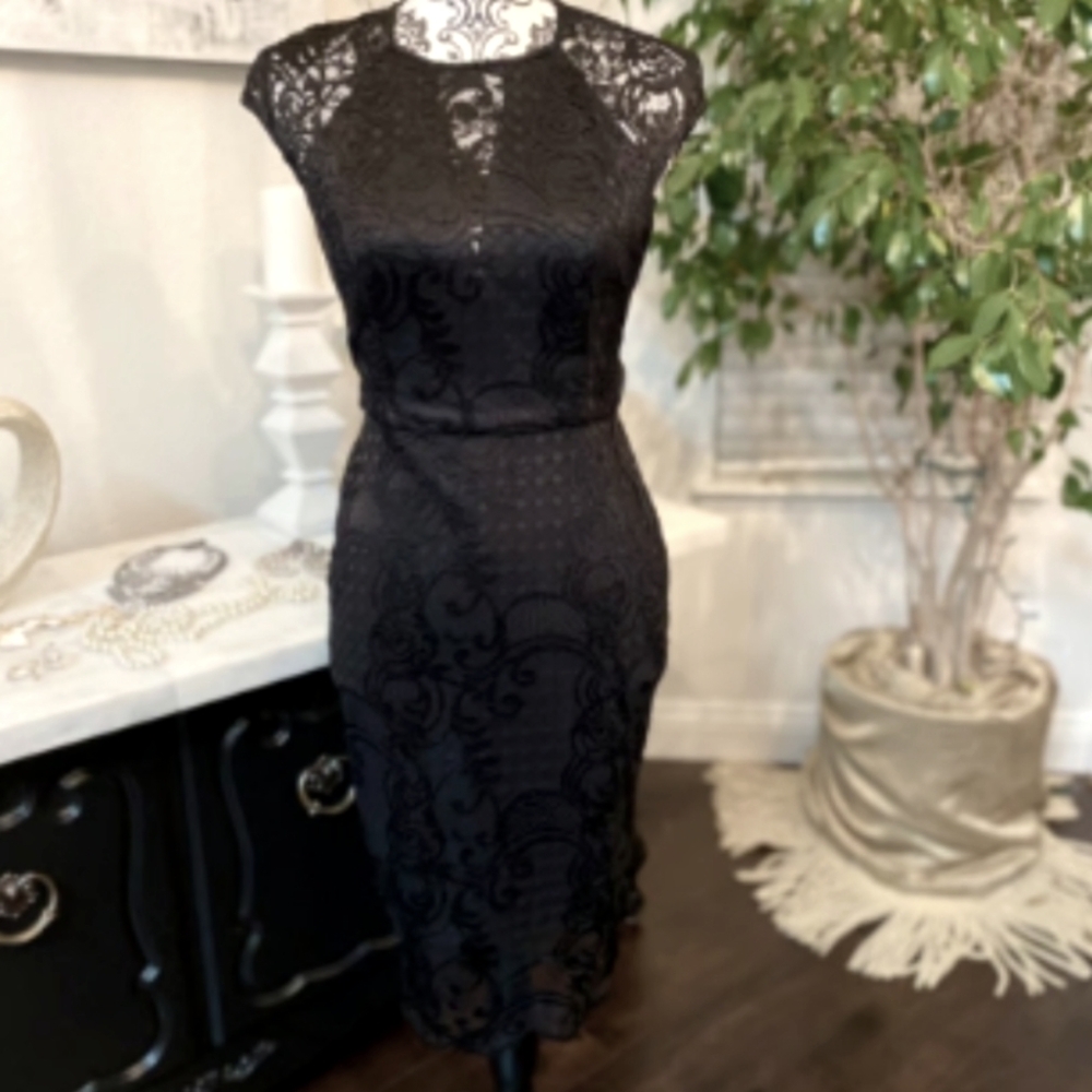 GUESS lace sheath dresses